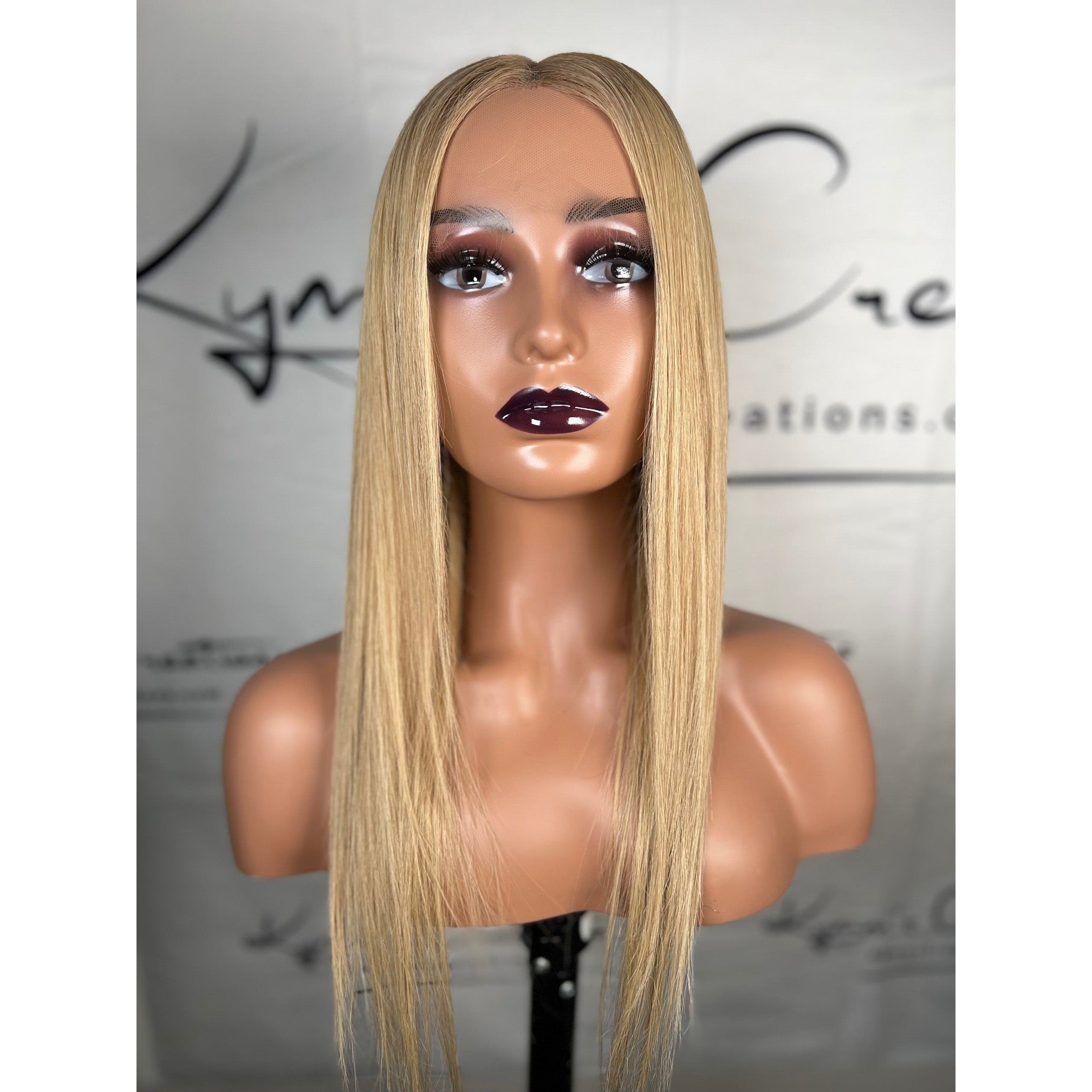 Ash Blonde 18in Full Ventilation Wig
