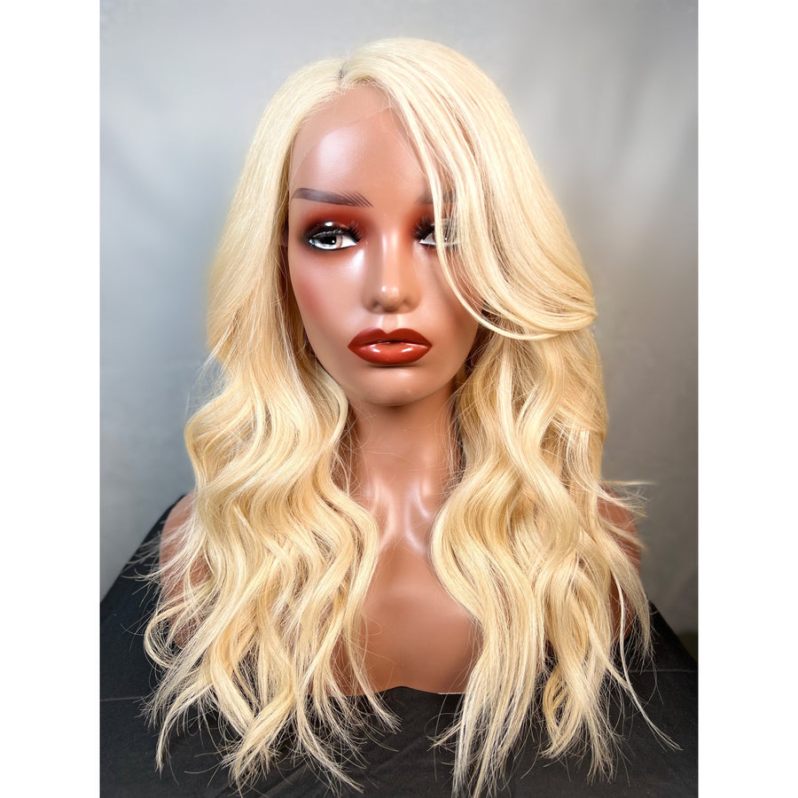 New Ultra Thin Lace Blonde 20in Wig